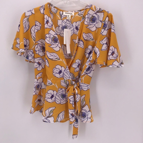 Monteau Tops - MONTEAU YELLOW FLORAL V-NECK SHORT SLEEVE BLOUSE M